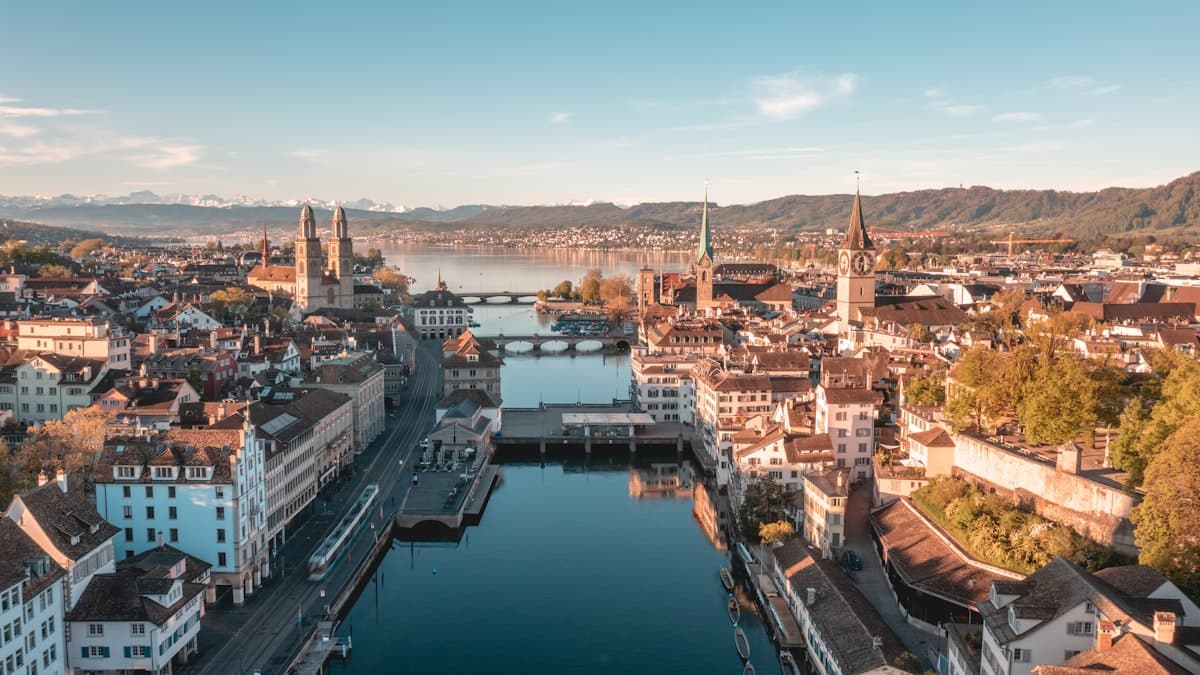 Economic activity in Switzerland